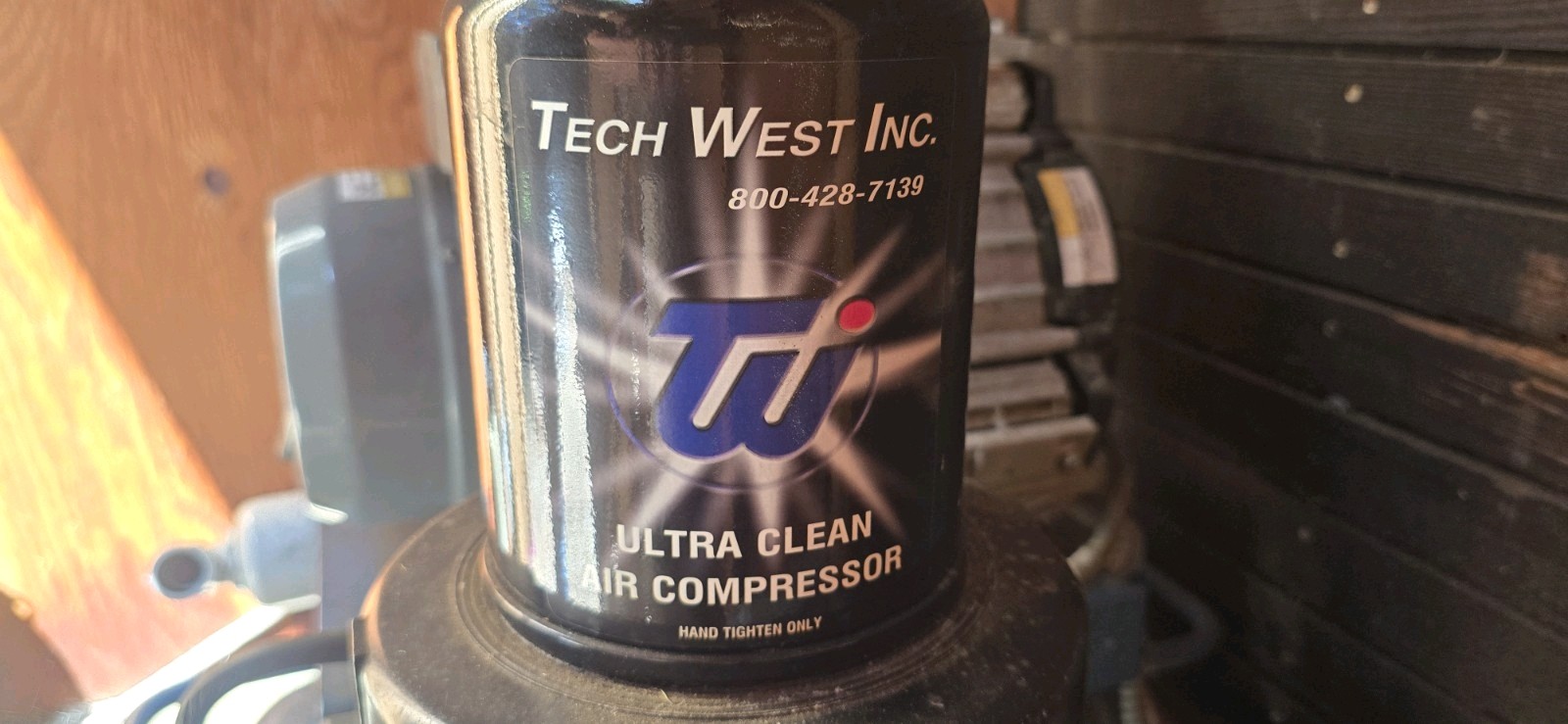 Tech West Ultra Clean Air Compressor – Dental/Medical Grade – Oil-Less Design