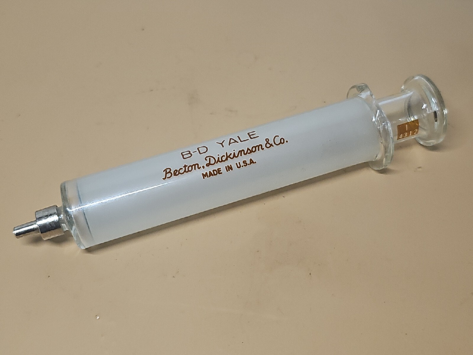 Vintage Medical BD YALE 20cc GLASS Hypodermic Syringe Luer Lock Tip