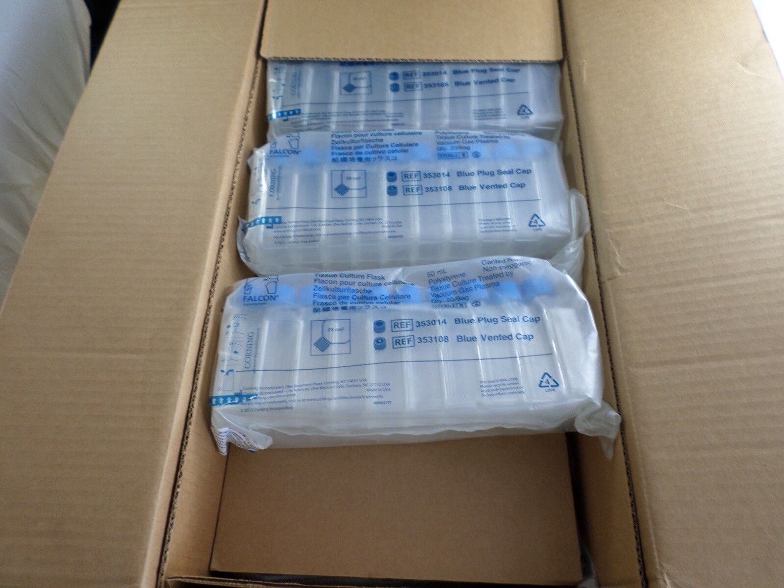 CORNING FALCON 5cm² Rectangular Canted Neck Cell Culture Flask 353014 (160/cs)