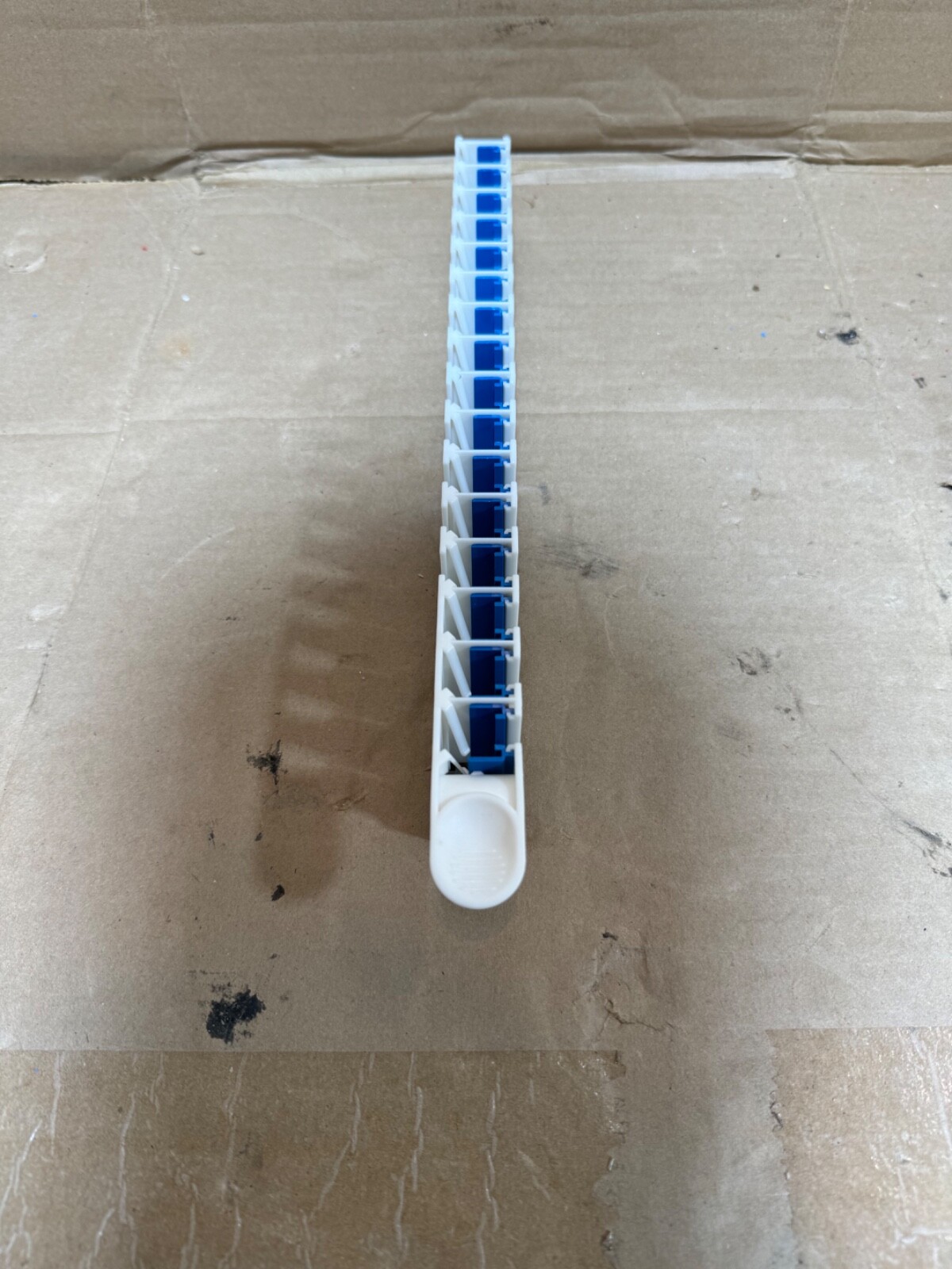 TECAN EVO TUBE RUNNER TUBE RACK STRIP 16 POSISION – blue insert CUVETTE HOLDER