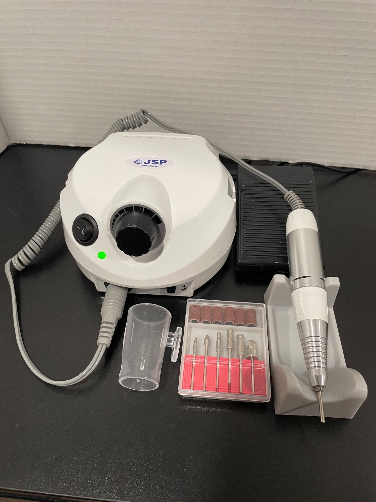 GOLD POLISHER, JEWELRY POLISHER, DENTAL, TEETH, NAIL POLISHER, hand or foot cont