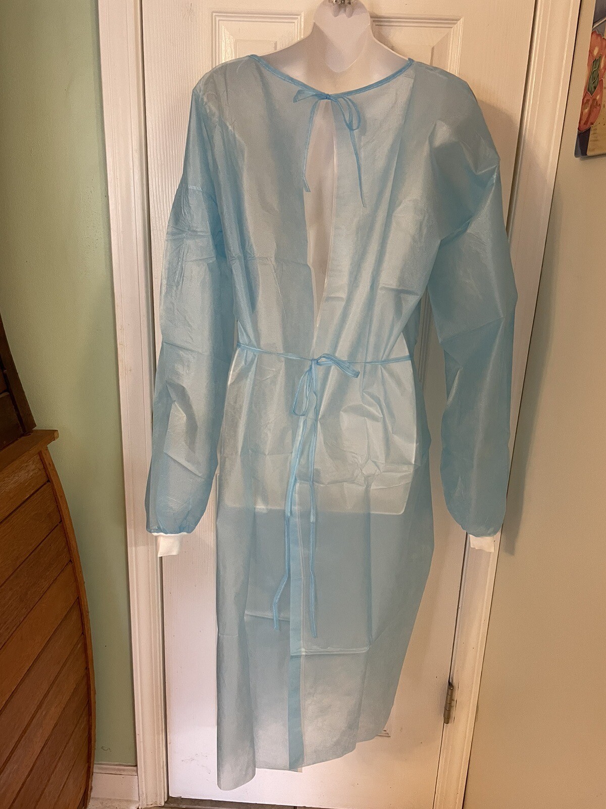 Isolation Gown PP+PE Laminated Long Sleeve, Knitted Cuff 2 Pkgs 20 gowns 24.89