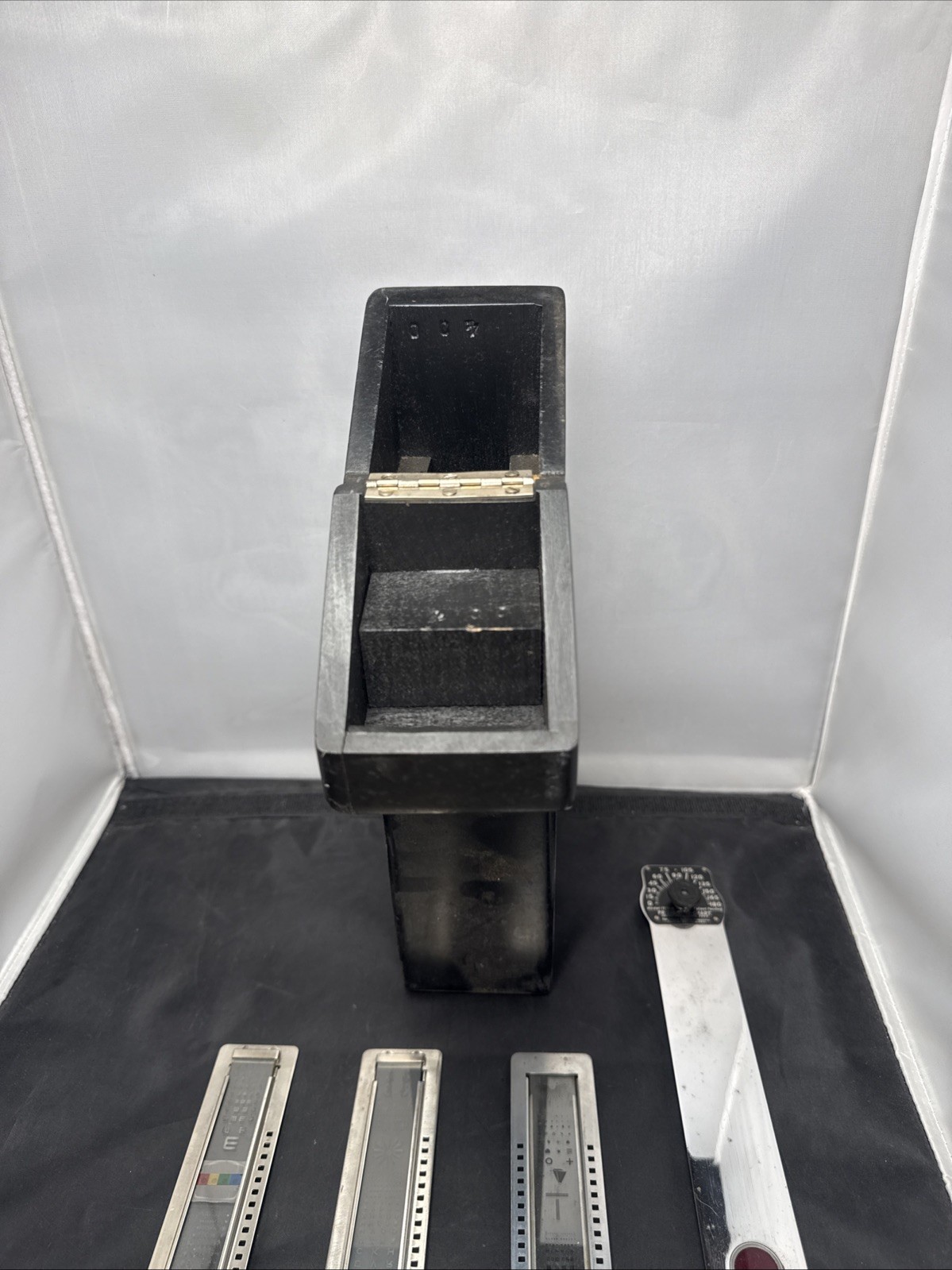 American Optical Chart Projector Slides Project-O-Chart – LOT of 4 W/ Case