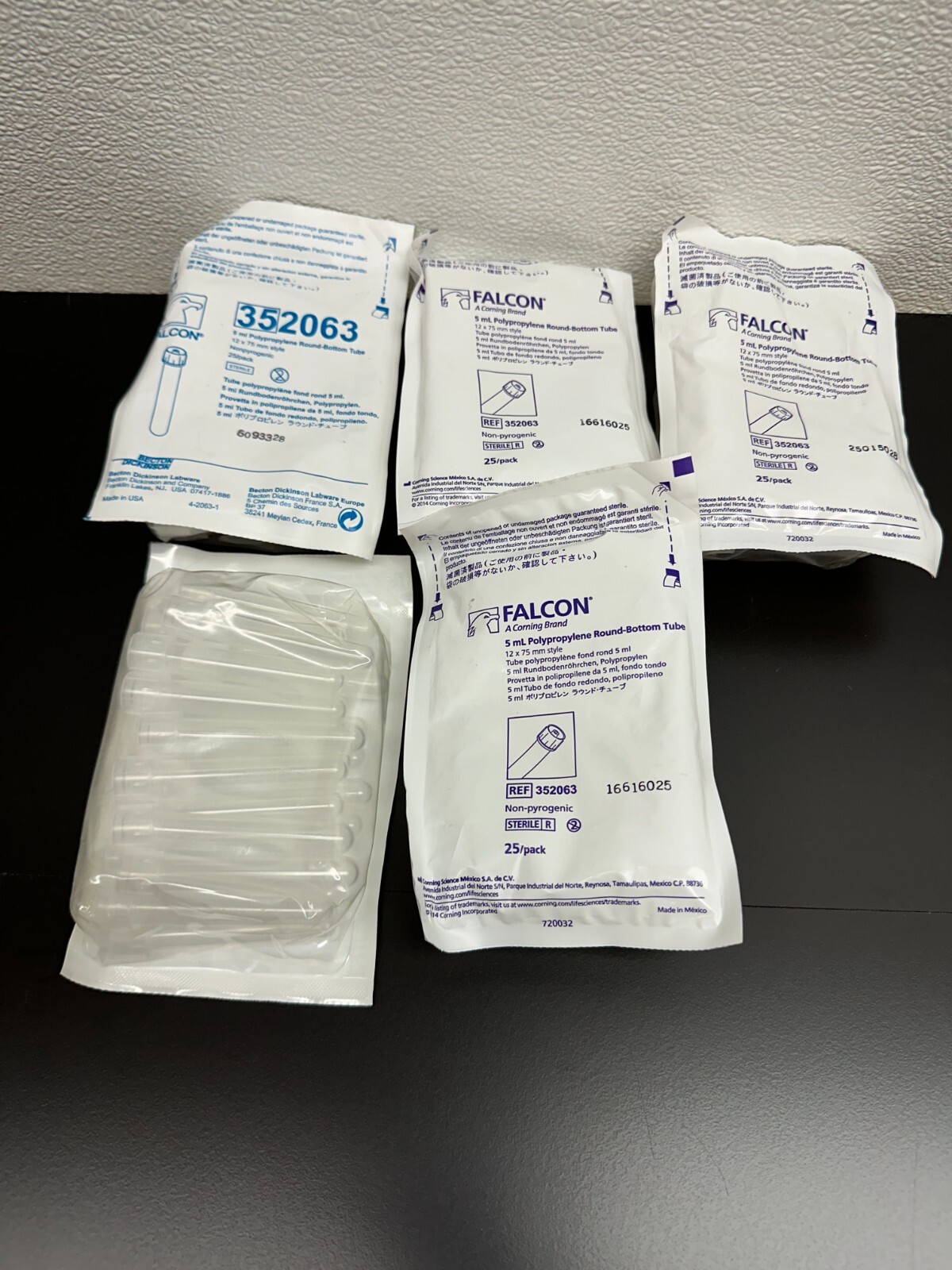 Corning Falcon REF 352063 Polypropylene 5mL Round-Bottom tube 12 x 75mm Style