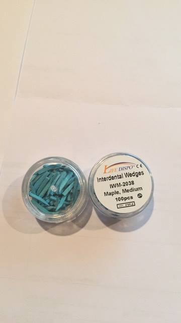 Dental Interdental Wedges Maple, Blue Medium 100 pcs