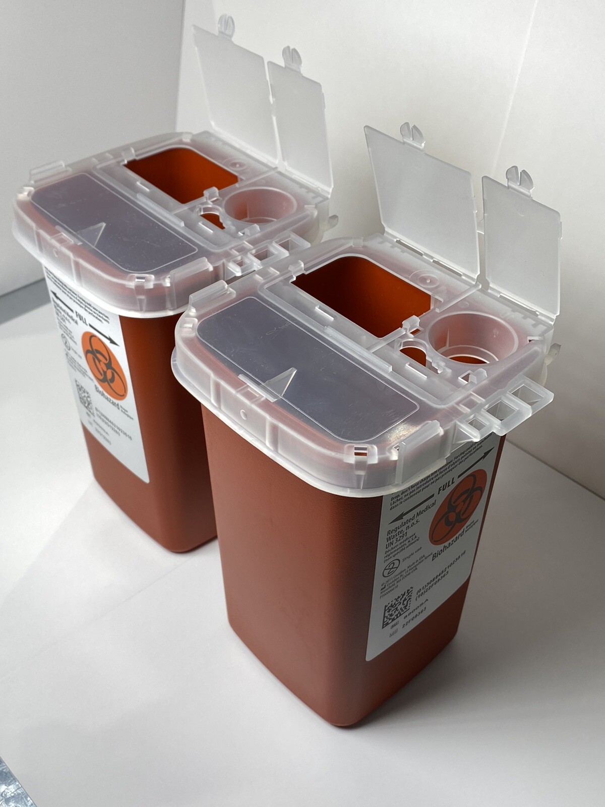 2 Lot -Sharps Needles Container W/Lid 8900SA,1 Qt Size 6.25”x4.25” Red/Clear Lid