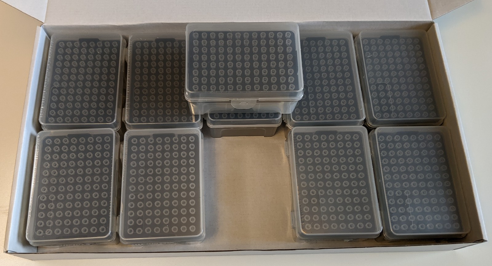 10uL Universal Sterile Racked Pipette Tips, 4800pcs/case