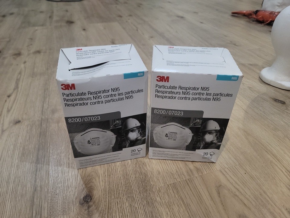 3M N95 8200 Particulate I Respirator’s 20 Per Box Lot of 2 Boxes New READ!!!