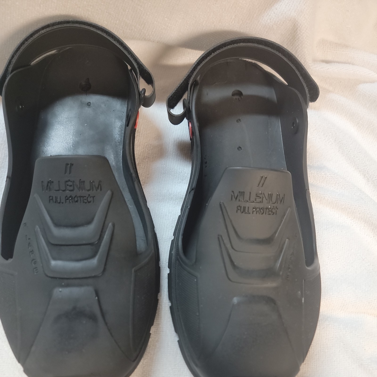 Gaston Millie MFPUL-L Black Slip On Steel Overshoe, Large (fits shoes 10.5-13)