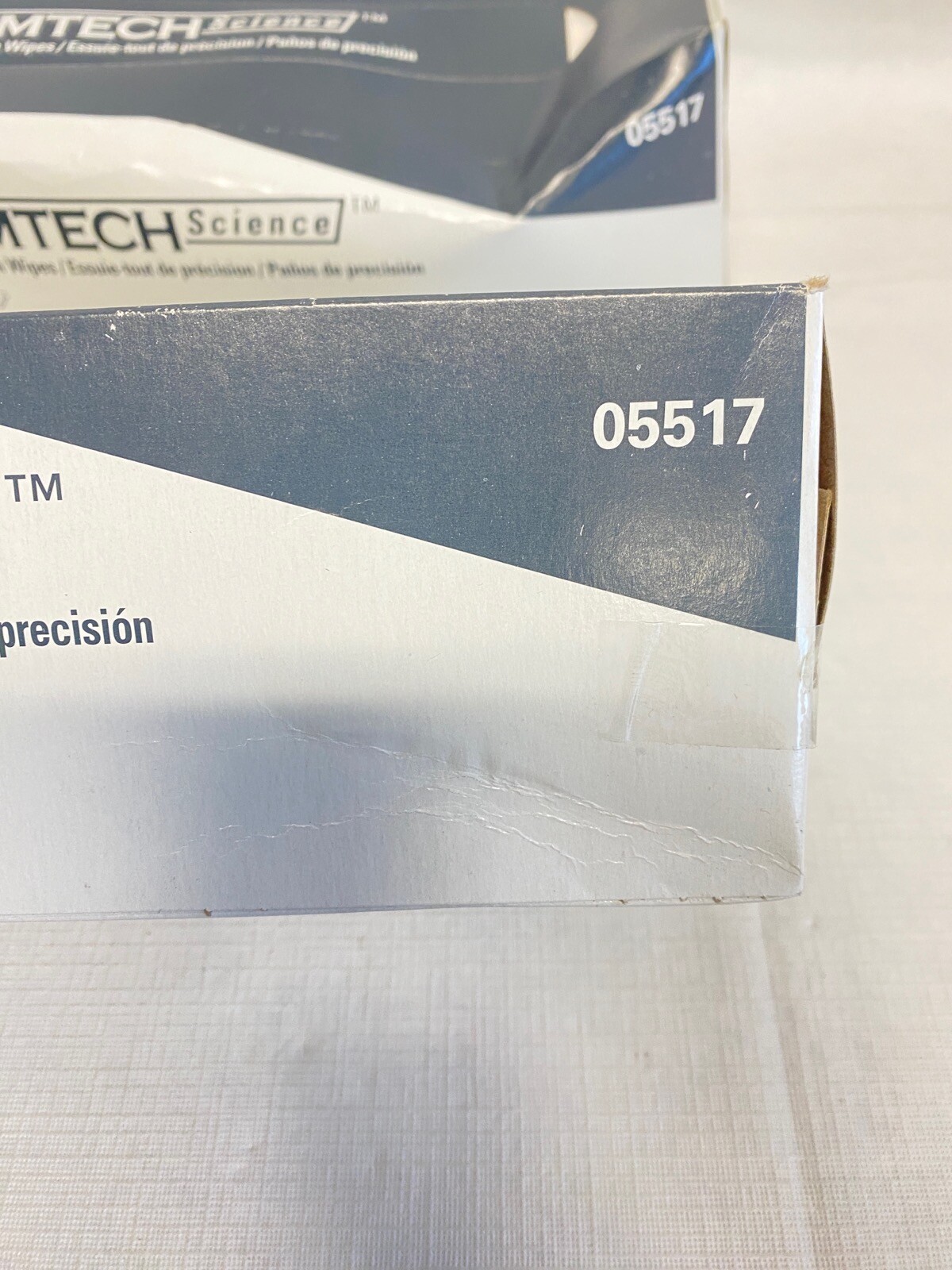 KIMTECH Precision Wipes 1x 11.8” x 11.8” 75512 And 2x 14.4” x 16.4” 05517