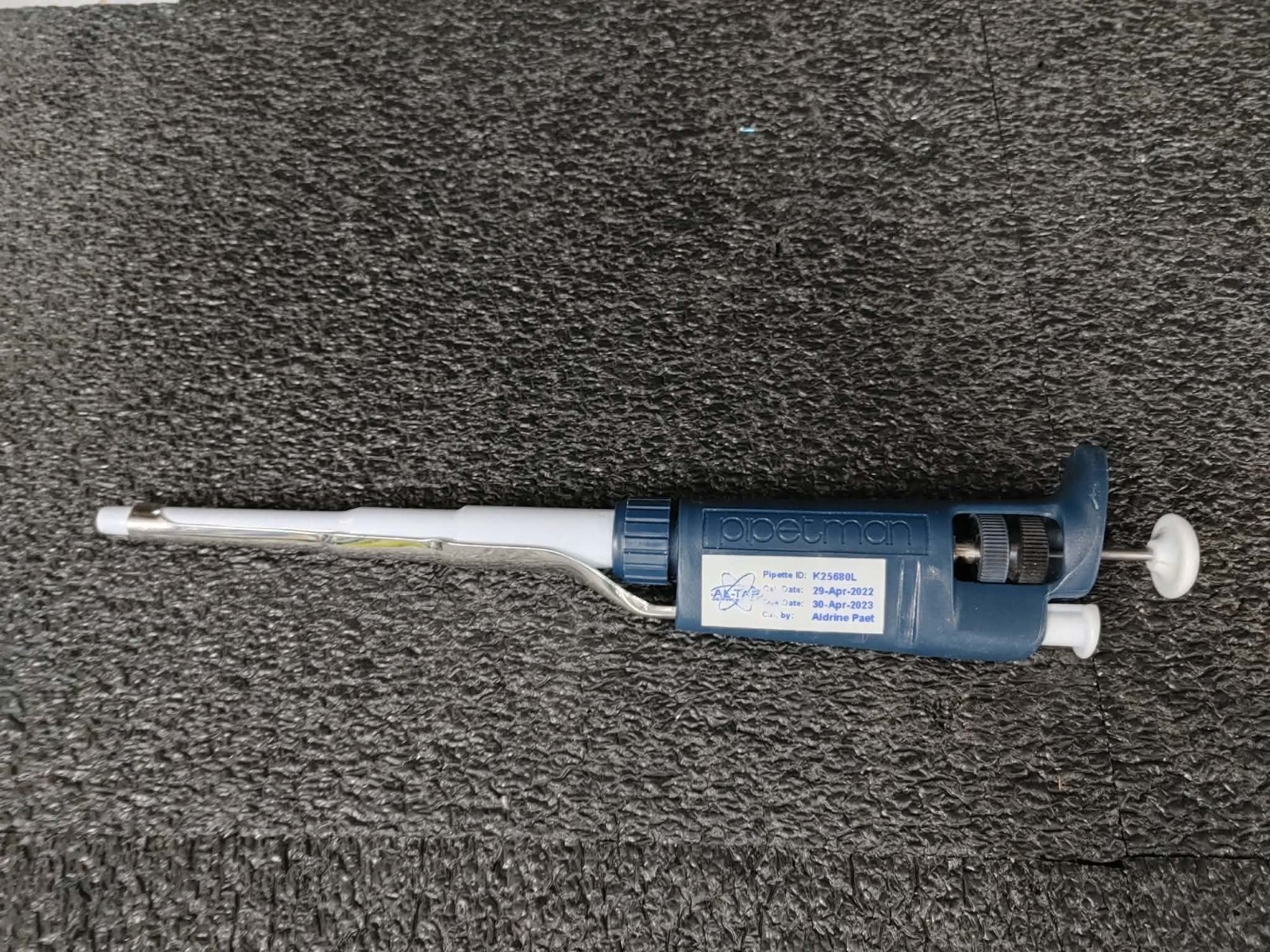 Gilson P1000 100-1000µl Single Channel Manual Pipette Metal Ejector