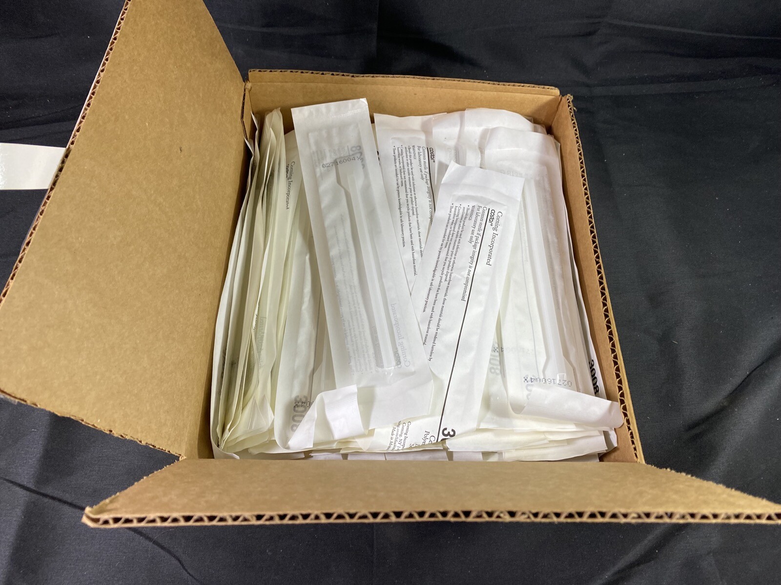 CORNING 18cm Length 1.9cm Length Individually Wrapped Cell Lifters 3008 (~80/pk)
