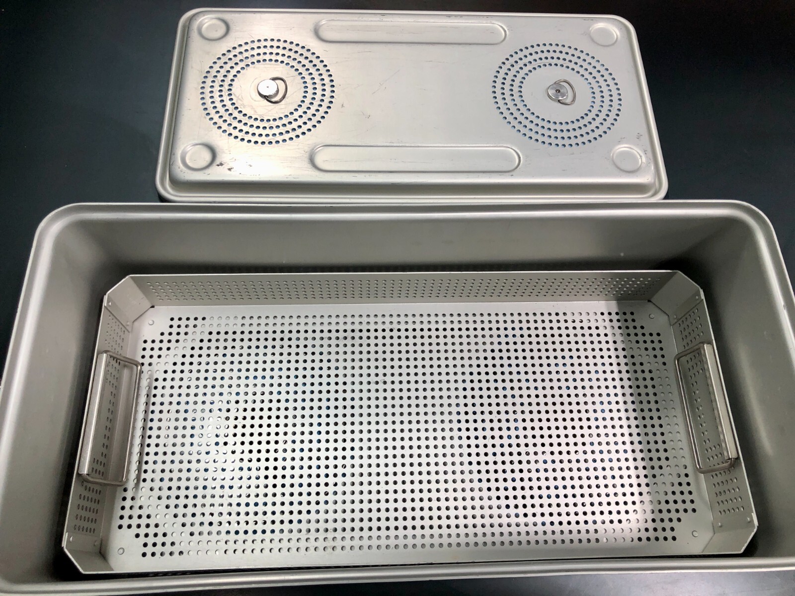Case Medical SteriTite Sterilization container SCO8FG w/ upper & lower vents