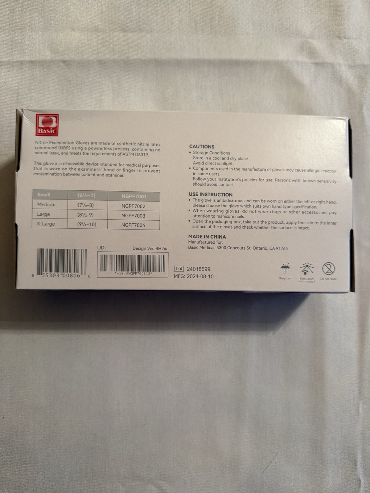 Basic Synguard Nitrile Exam Gloves Small Powder-Free NGPF7001.