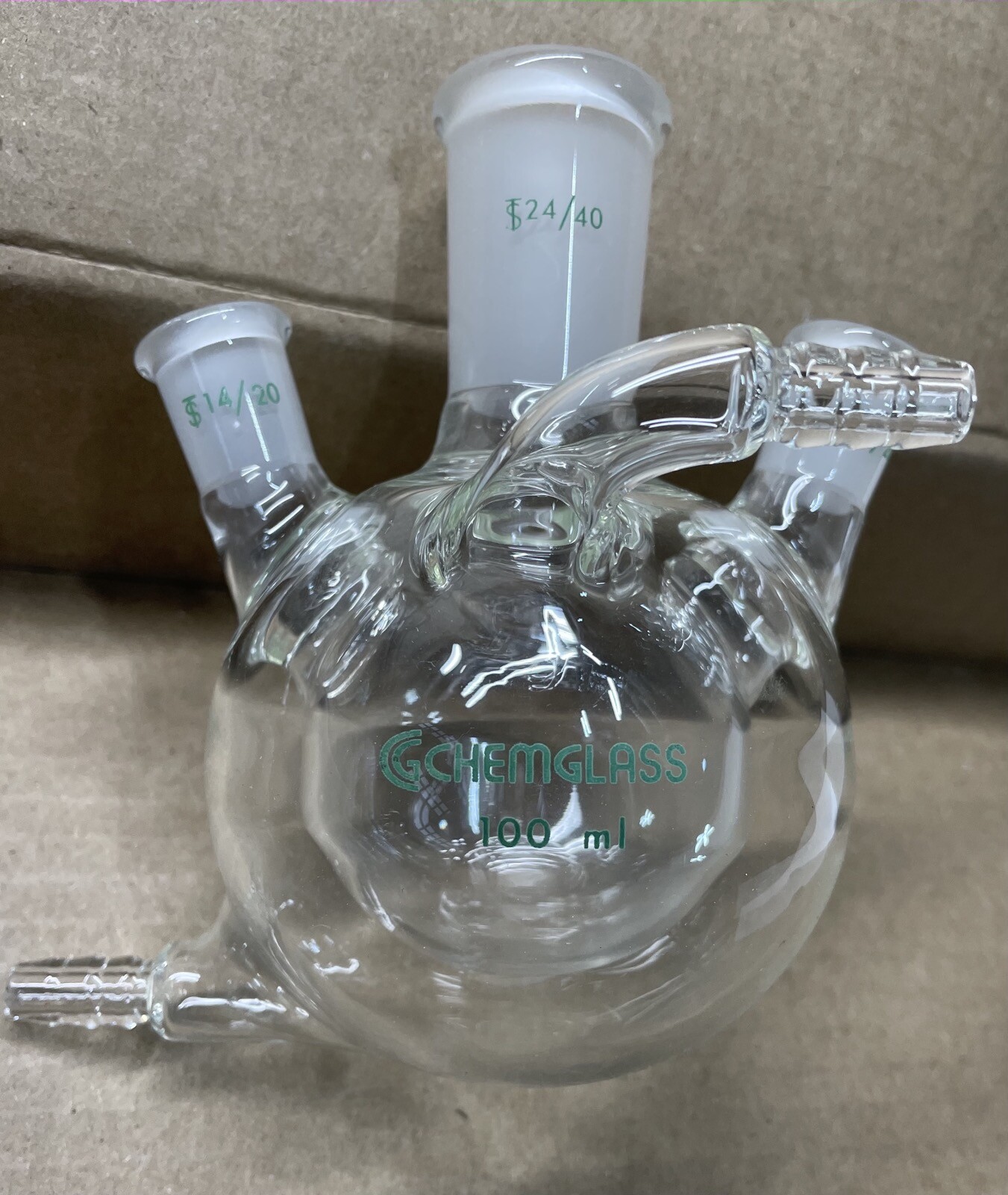 ChemGlass Heavy Walled Jacketed 100 mL Round Bottom 3-Neck Flask, CG-1538