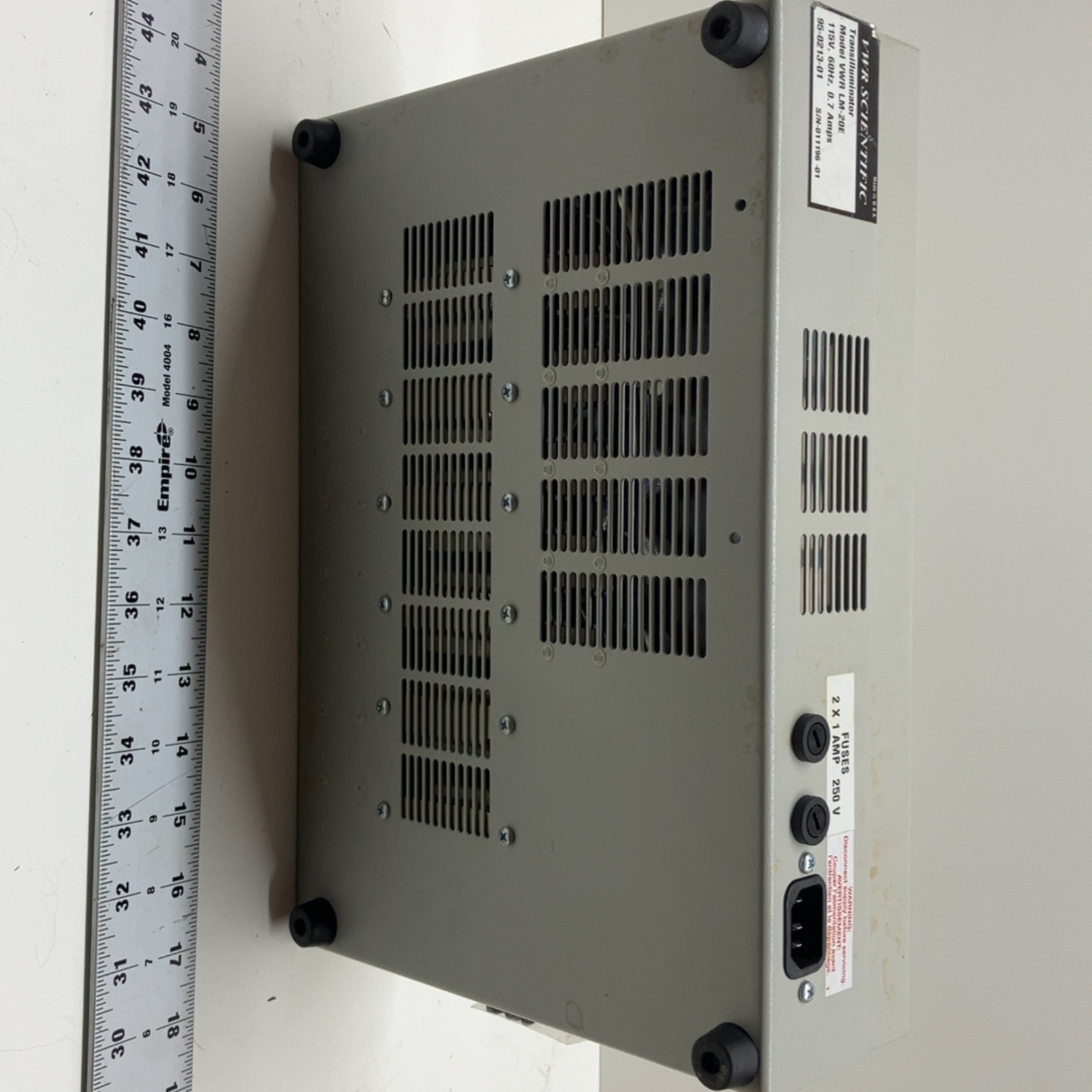 VWR Scientific LM-20E Transilluminator UV Light Box 302nm 365nm Lab Equipment