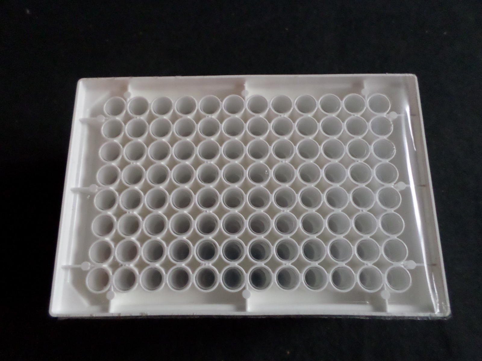 (5) Perkin Elmer 96-Well Half-Area Alpha MicroPlates, No Lid, 6002350