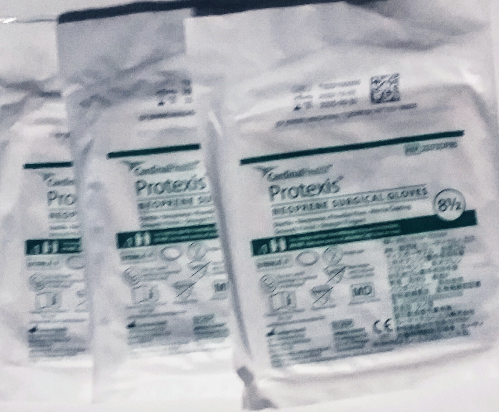 43 Pair Protexis Neoprene Surgical Gloves Sterile Cardinal Size 8.5 Exp 09-2025