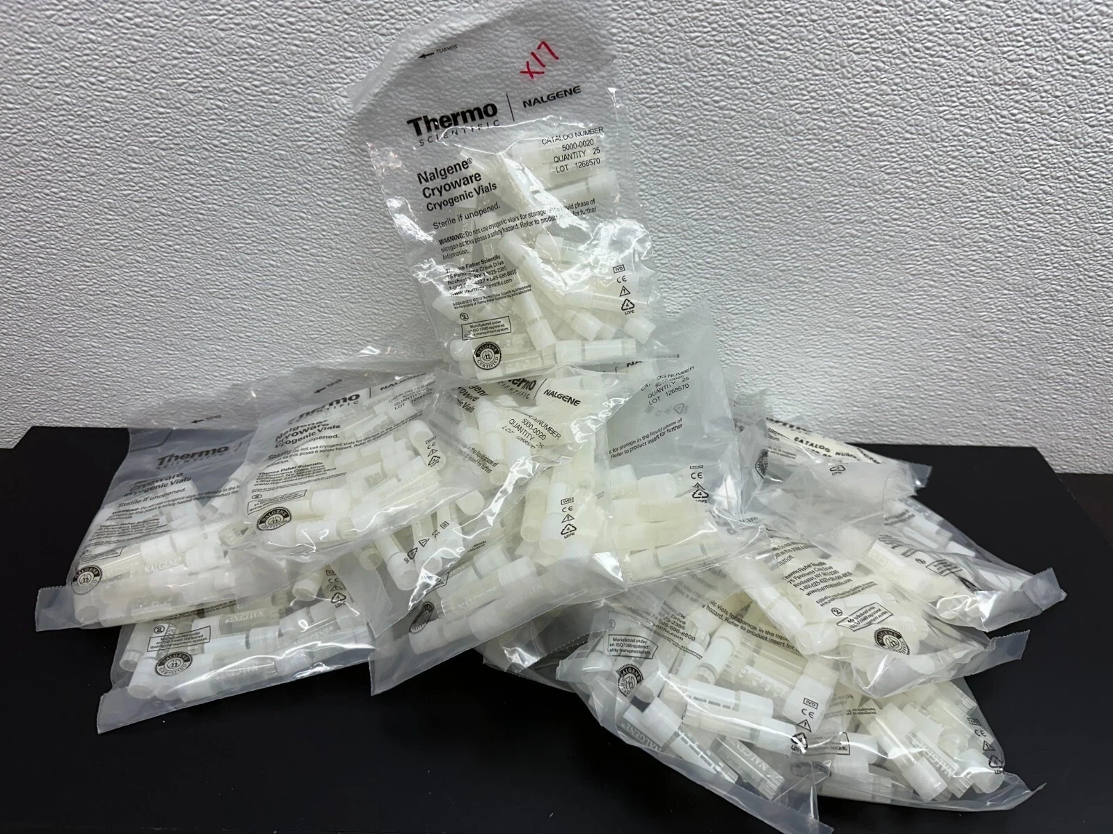 Thermo Scientific Cat No 5000-0020 Nalgene 2.0 mL Cryogenic Vials LOT 17 Packs
