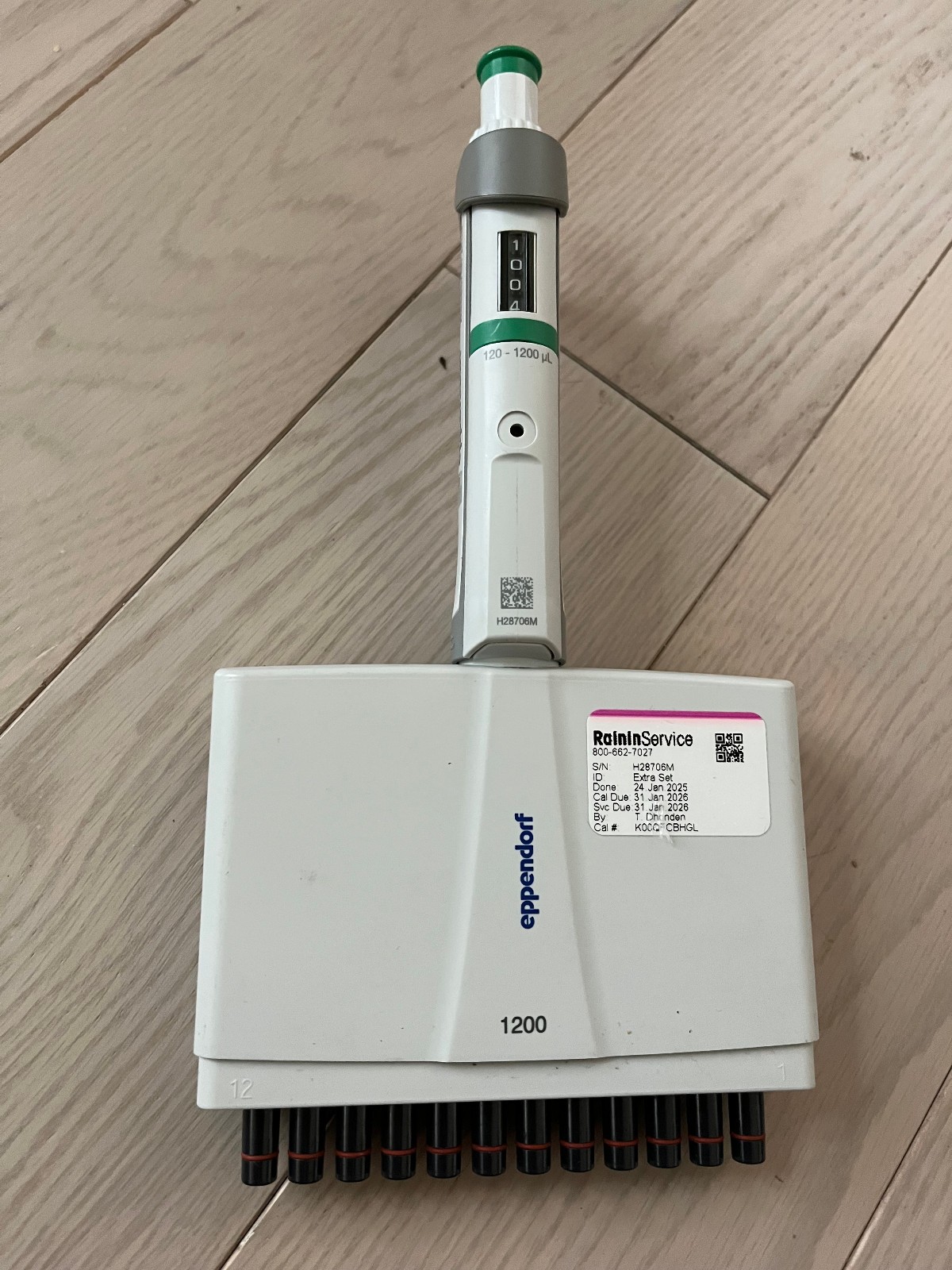 Eppendorf Research plus Pipette multichannel 12-channel 100-1200 ul adjustable