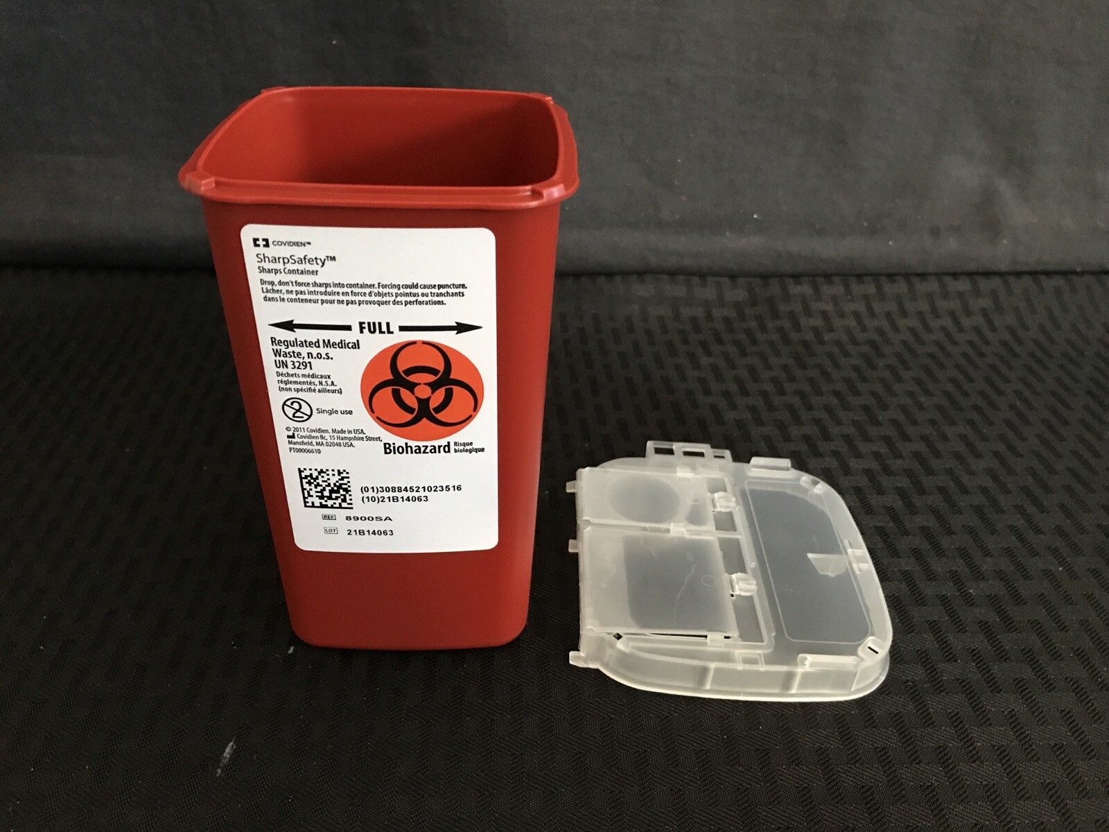 (4) COVIDIEN 1Qt Sharp Safety Phlebotomy Waste Containers & Lids 8900SA