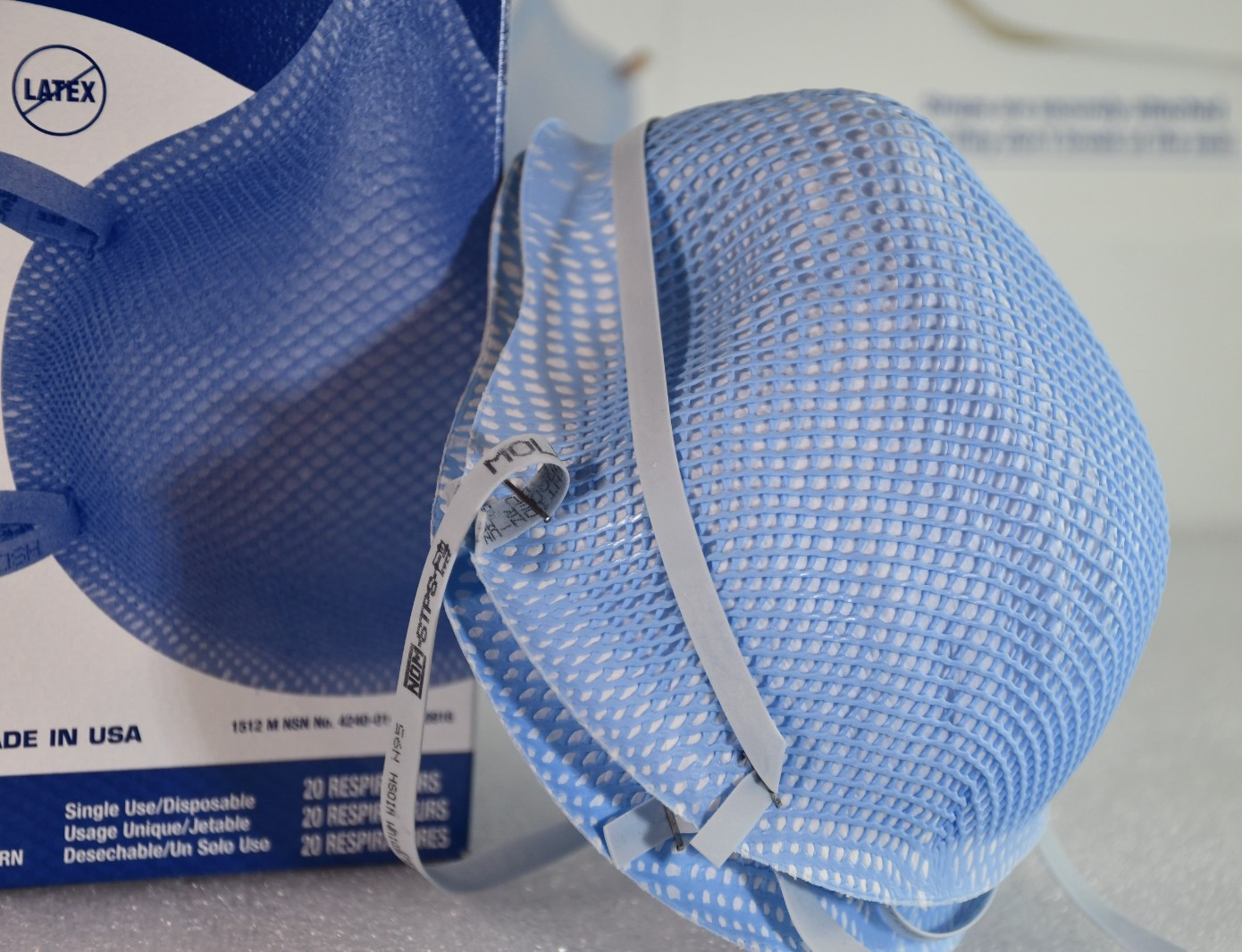 N95 Moldex 1500 Respirator Dust Flu Face Masks, NIOSH Approved, 20 Pack, Free Sh
