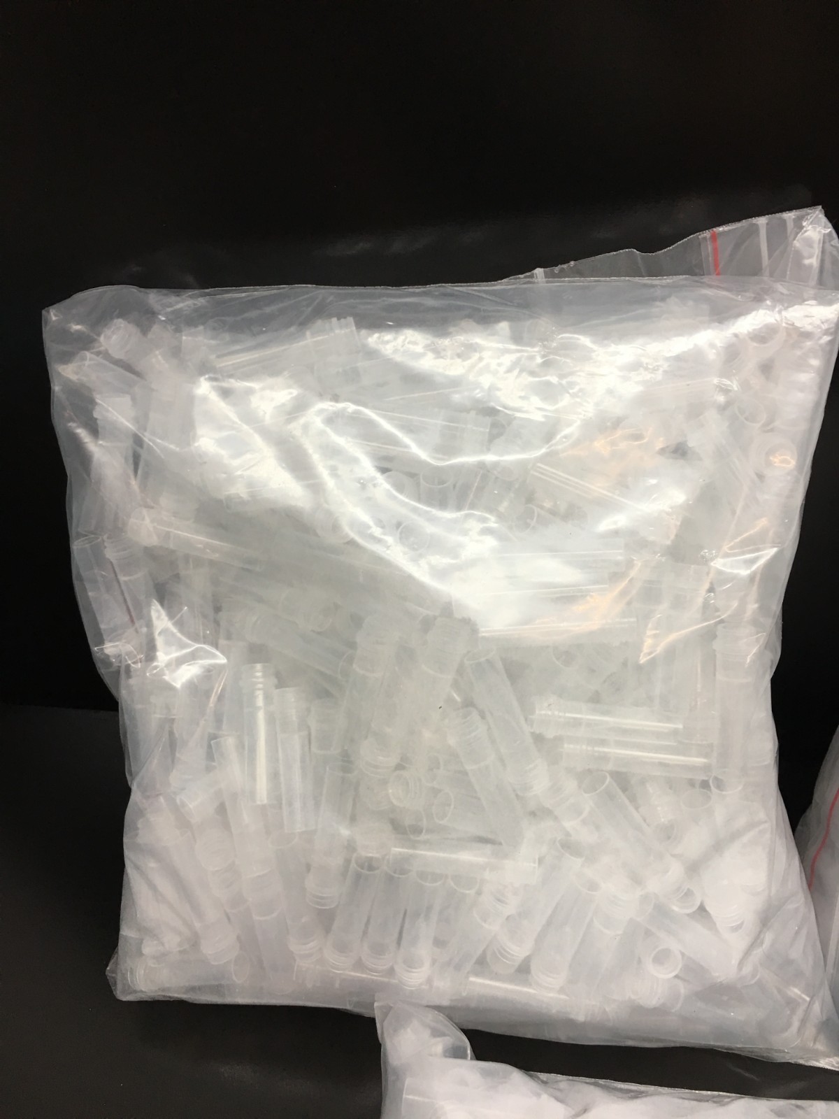 USA Scientific REF 1405-9700 Self Stand Screw Cap Tube Natural 0.5mL Lot 3 PKS