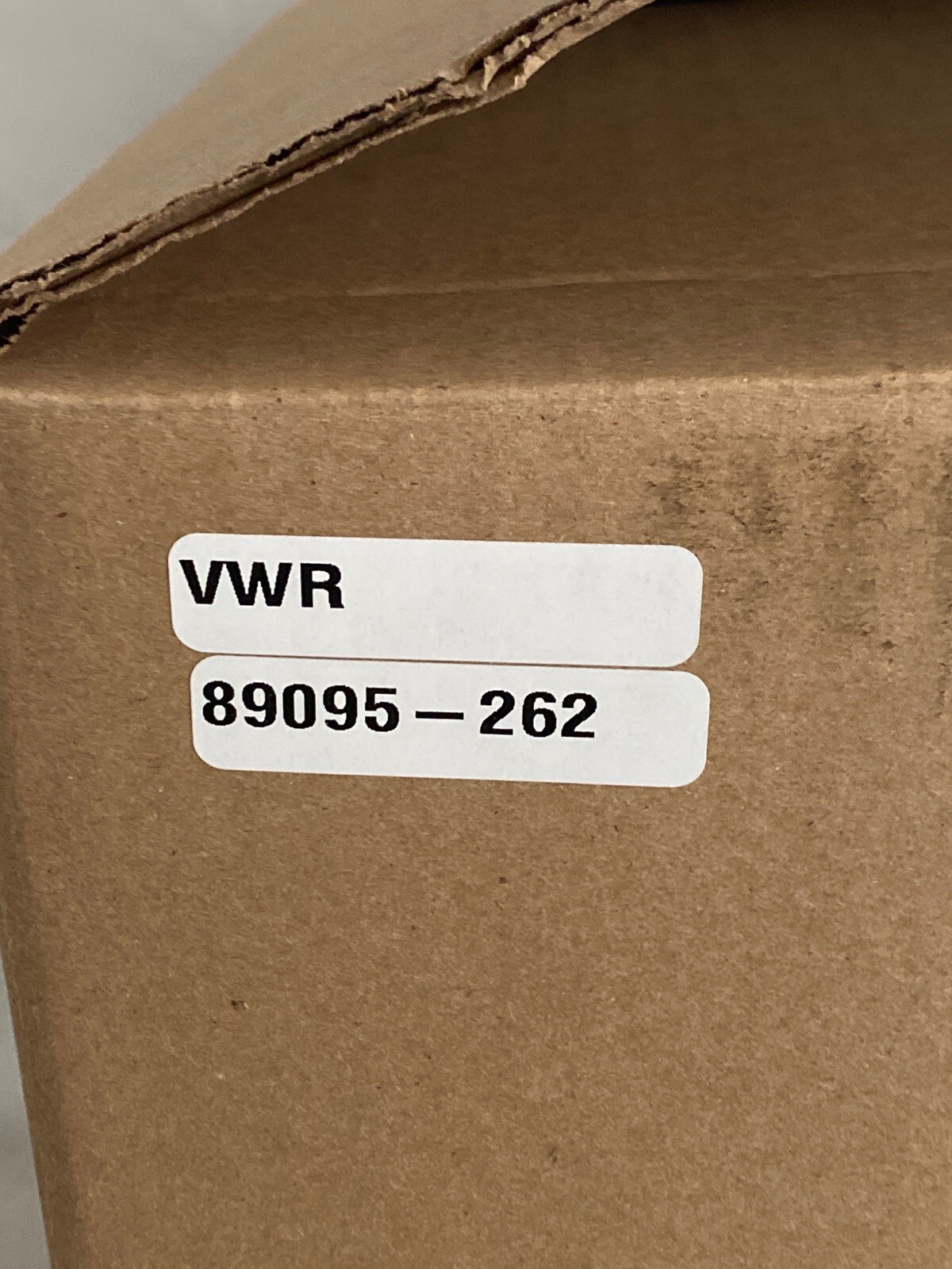 (108) VWR 125mL PC Graduated Erlenmeyer Baffled Flask w/ Vented Cap 89095-262
