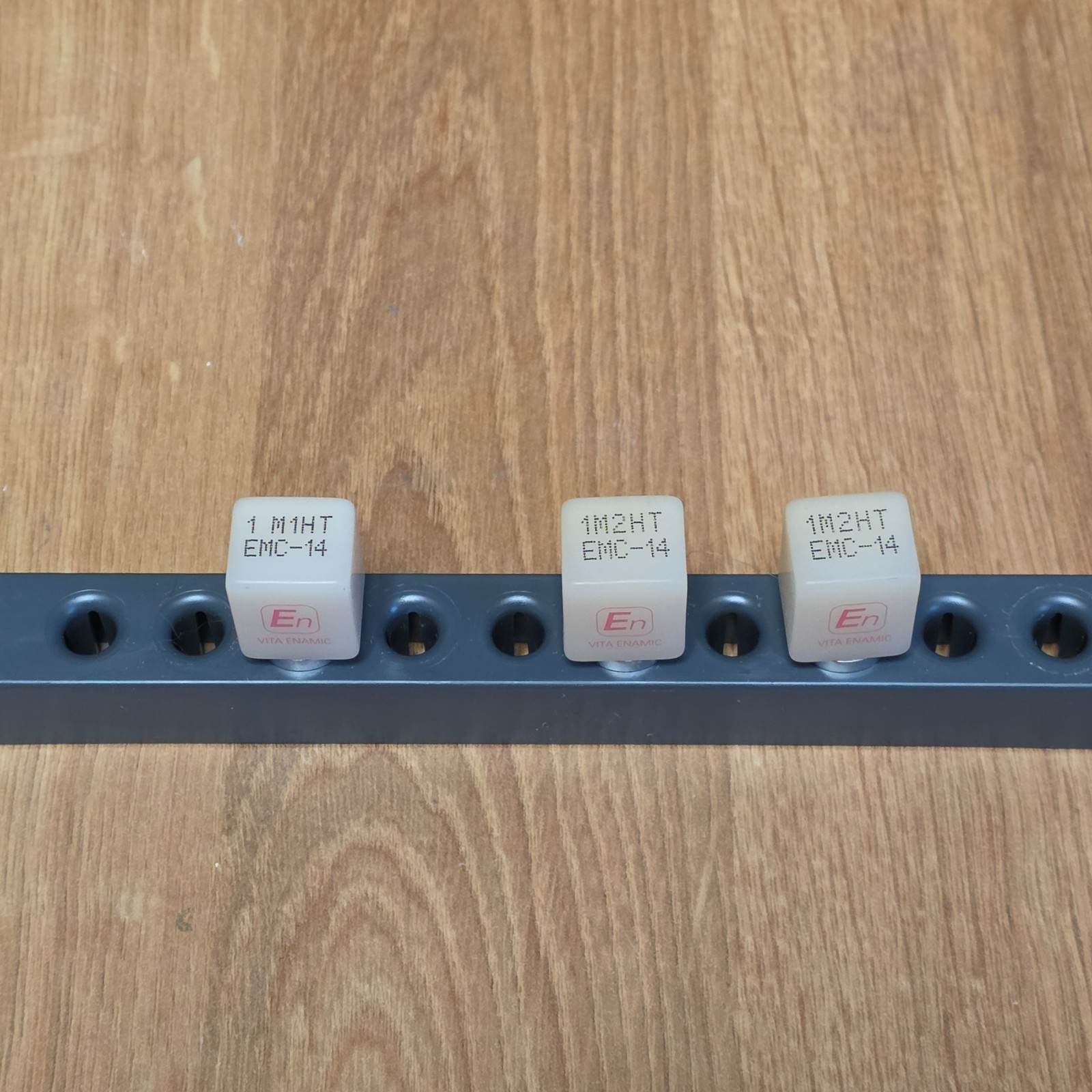 CEREC Vita Enamic | 1M1 HT, 1M2HT / EM – 14 | 3 Milling Blocks