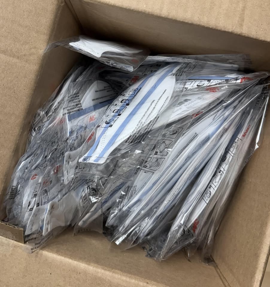 (50 Pack) 3M Aura 9205+ N95 NIOSH Approved Particulate Respirator Face Mask