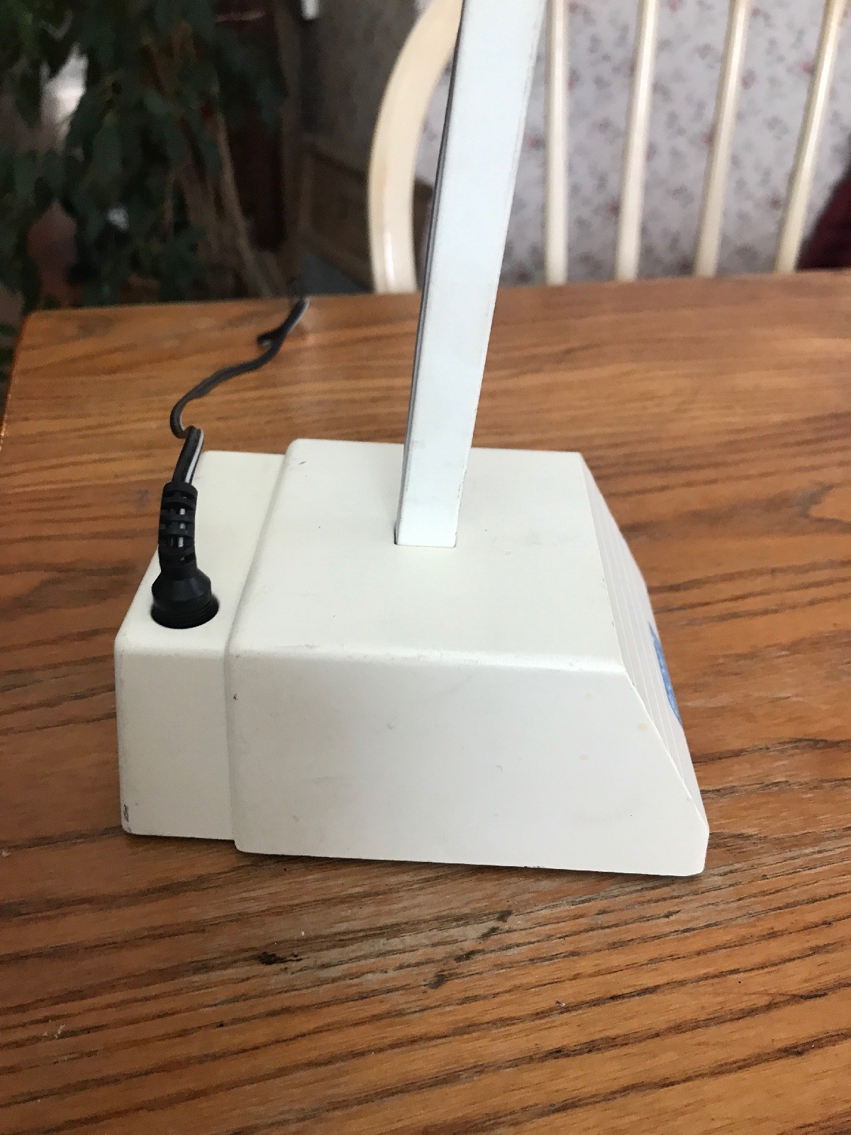 Biohit Proline Electronic Single Channel Pipette, 50-1000uL, w/ Charging Stand