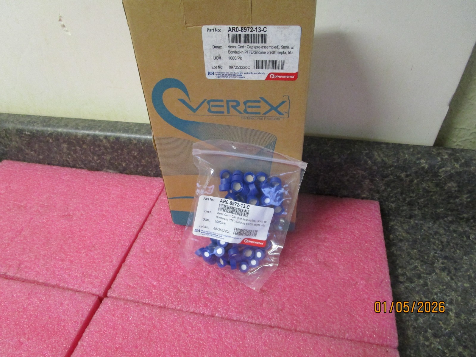 Qty (1,000) Phenomenex Verex Cert+ Cap (pre-assembles) 9mm w/Bonded-in PTFE/Sili