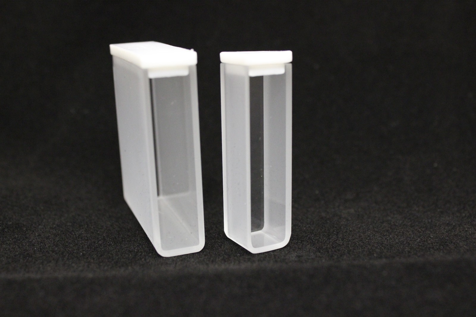 UV Quartz Cuvette, 0.35ml, 2 clear windows, standard cell with lid, FQ-CV-1-1