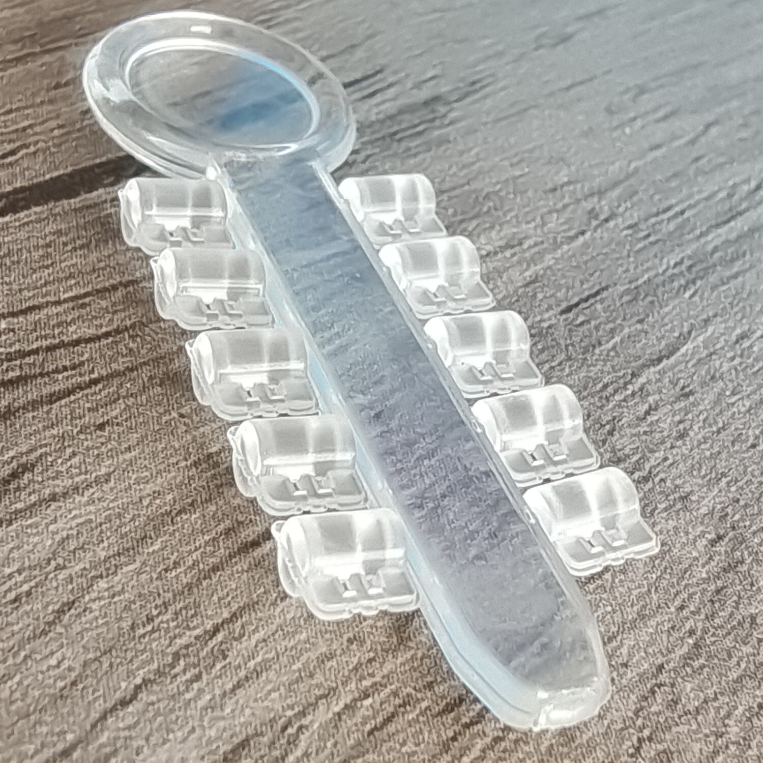 200Pcs Dental Orthodontic Rotation Wedge High Elastic Rubber Clear 10Pcs/Stick