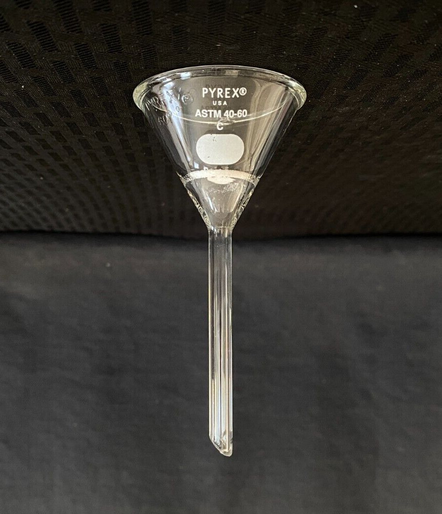 Corning Pyrex 50mm 40-60µm C Frit Disc Hirsch Type Glass Funnel 36210-50C Chip