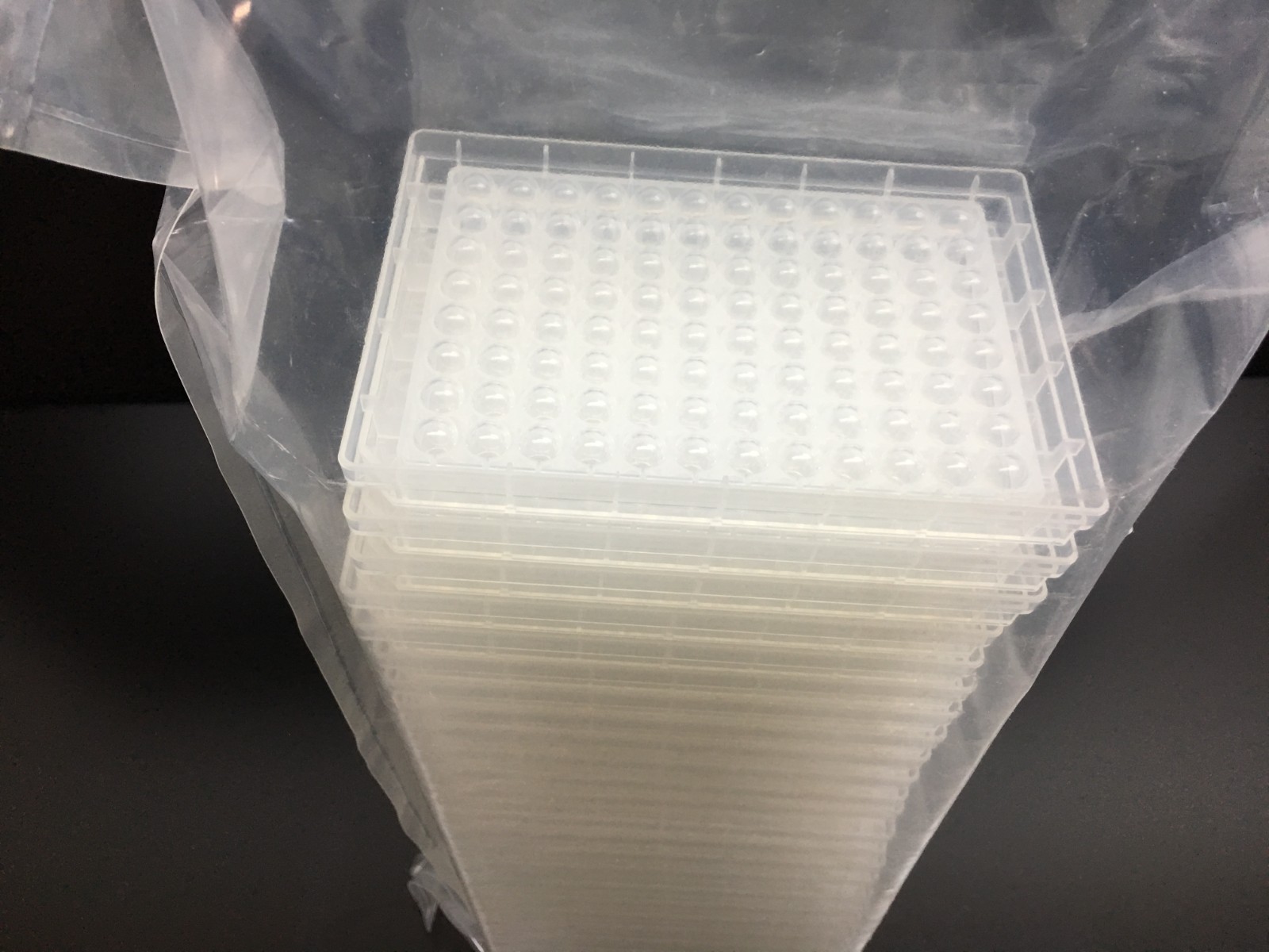 Corning REF 3365 Clear Round Bottom 96 Well Not Treated Microplate Lot 25 PCS