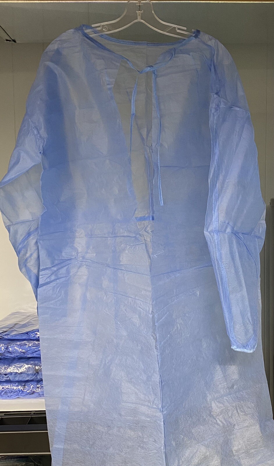 40 Pack Disposable Isolation Gowns Blue With Elastic Cuff Dental-Medical