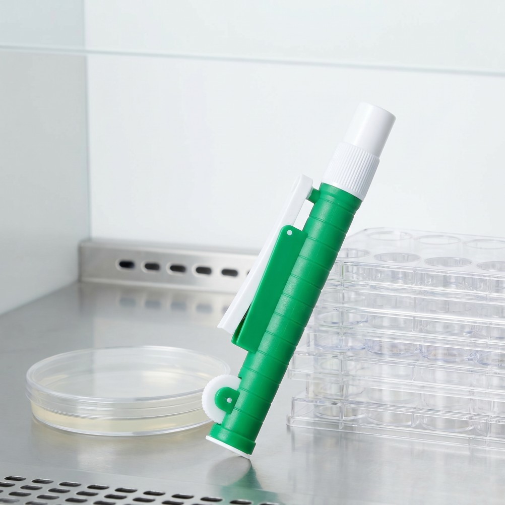 2Pcs Reusable High Accurate Lab Pipettes Ergonomic Design Green Color