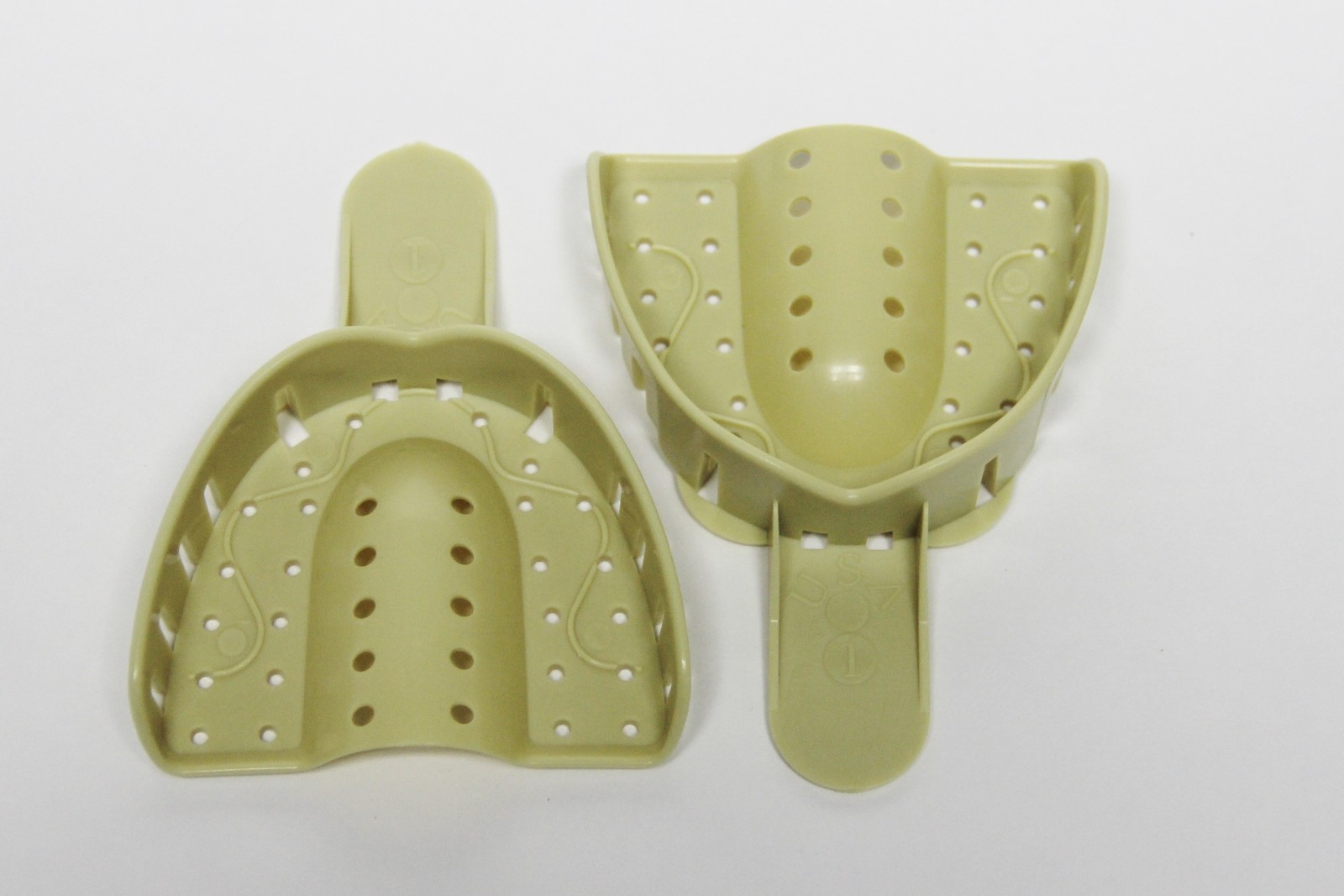 Dental Plastic Impression Trays Perforated Autoclavable UPPER LARGE #1 12 Pcs