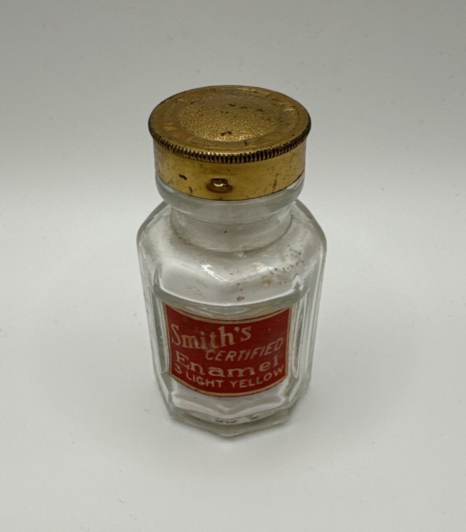 SMITH’S CERTIFIED ENAMEL DENTISTRY 8-SIDED BOTTLE w/ LABEL & CONTENTS