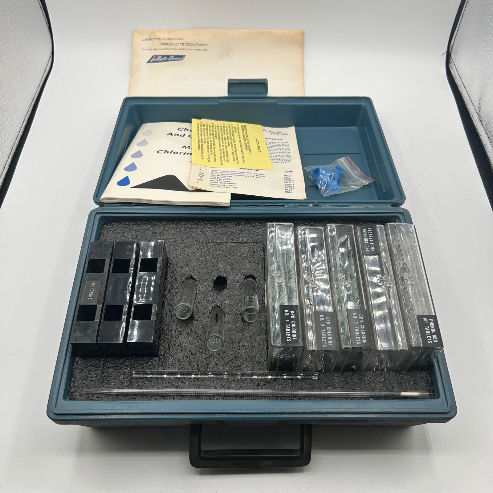 LaMotte Palin DPD Chlorine pH Test Set SL- 8 Professional Blue Case Used