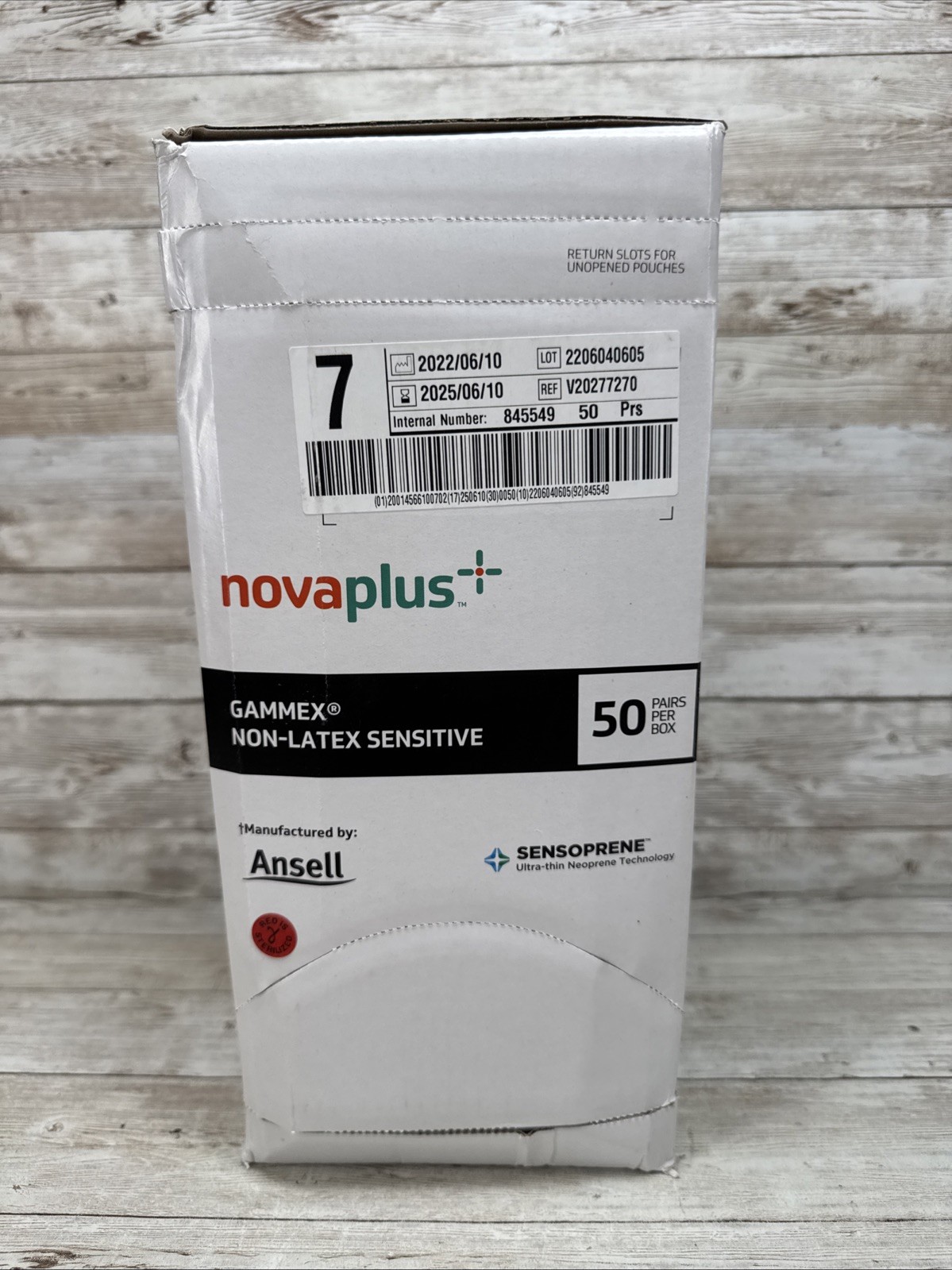 Gammex NovaPlus Non-Latex SENSITIVE Surgical Glove *1 BOX* Size: 7 *See Date*