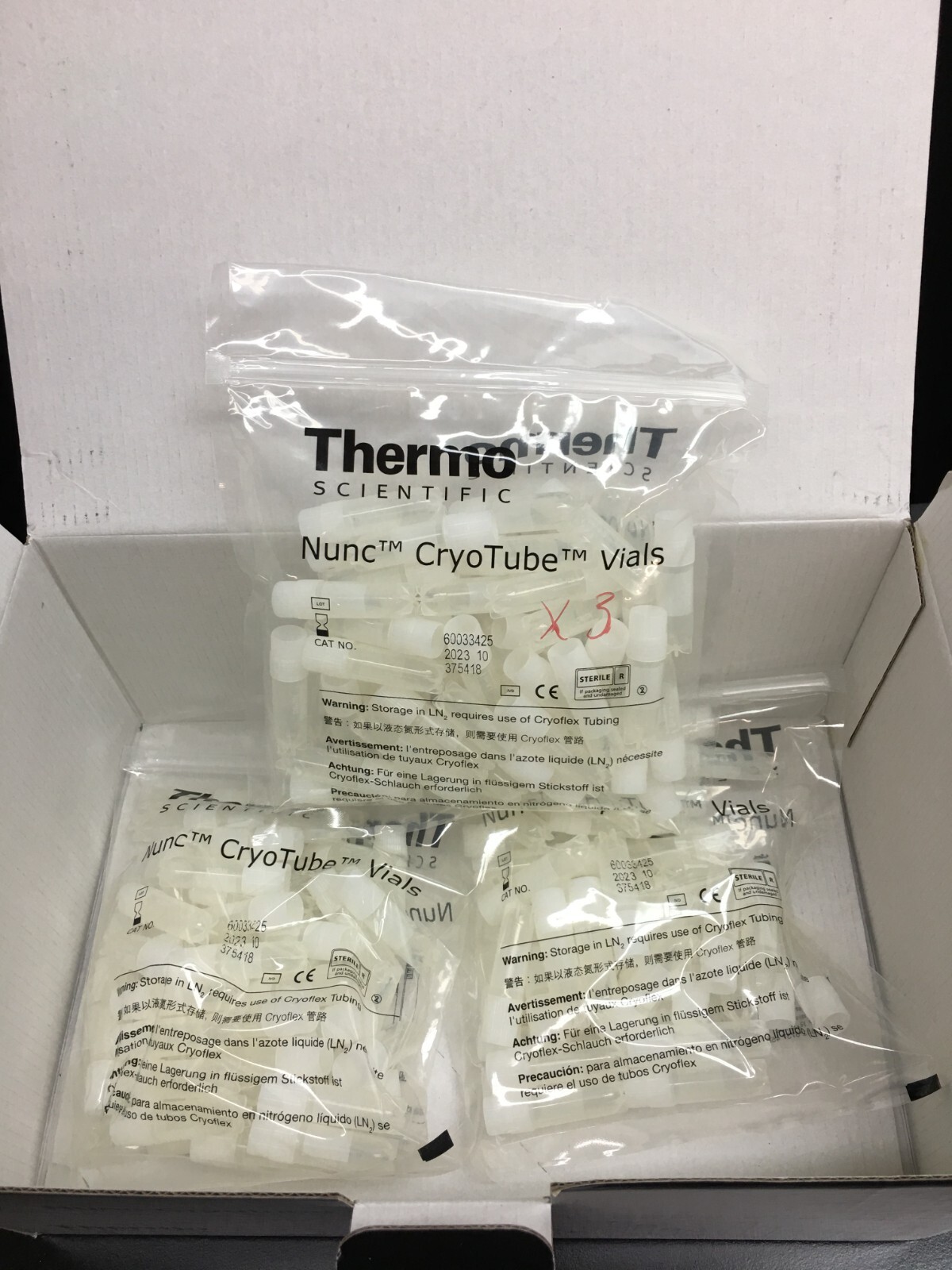 Thermo Scientific REF 375418 Cryotube 1.8mL Biobanking and Cell Culture 150pcs