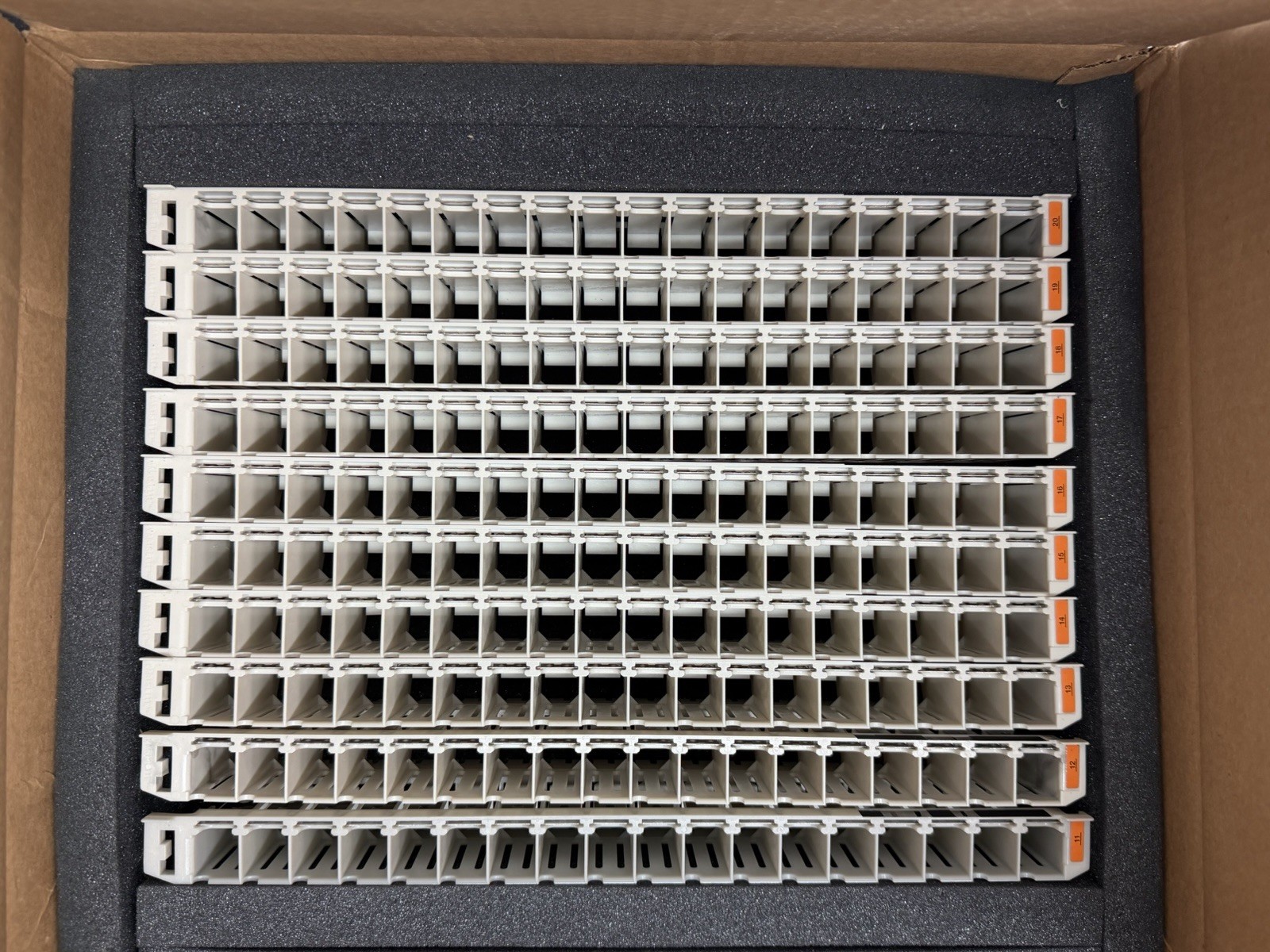 Perkin-Elmer Varisette Small Vial Holders 7000725 10pcs (11-20)