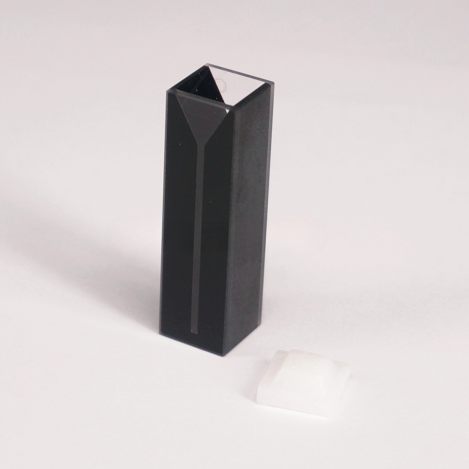 350ul 1mm Inside Width Micro JGS1 Quartz Cuvette Cell With Black Walls And Lid