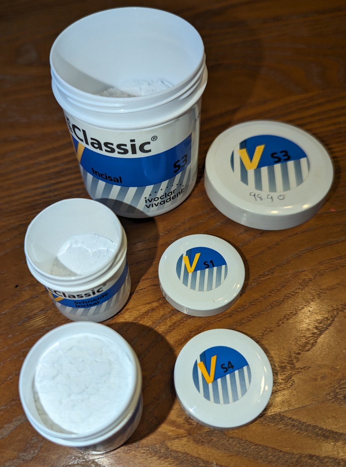 Ivoclar IPS Classic Laboratory Dental Porcelain Ceramic Powder Dentin Incisal 3