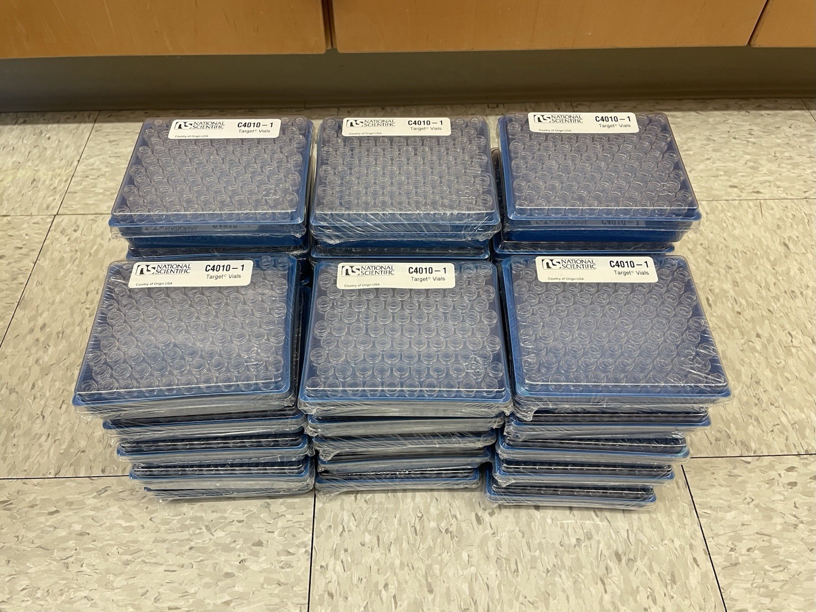 33 Boxes – C4010-1 National Scientific Autosampler Target Vials 2 ml