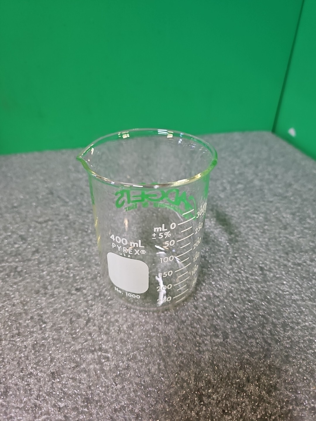 PYREX 1000, 400ml Beaker, Low Form, Graduated (Single) GADGETS BAR