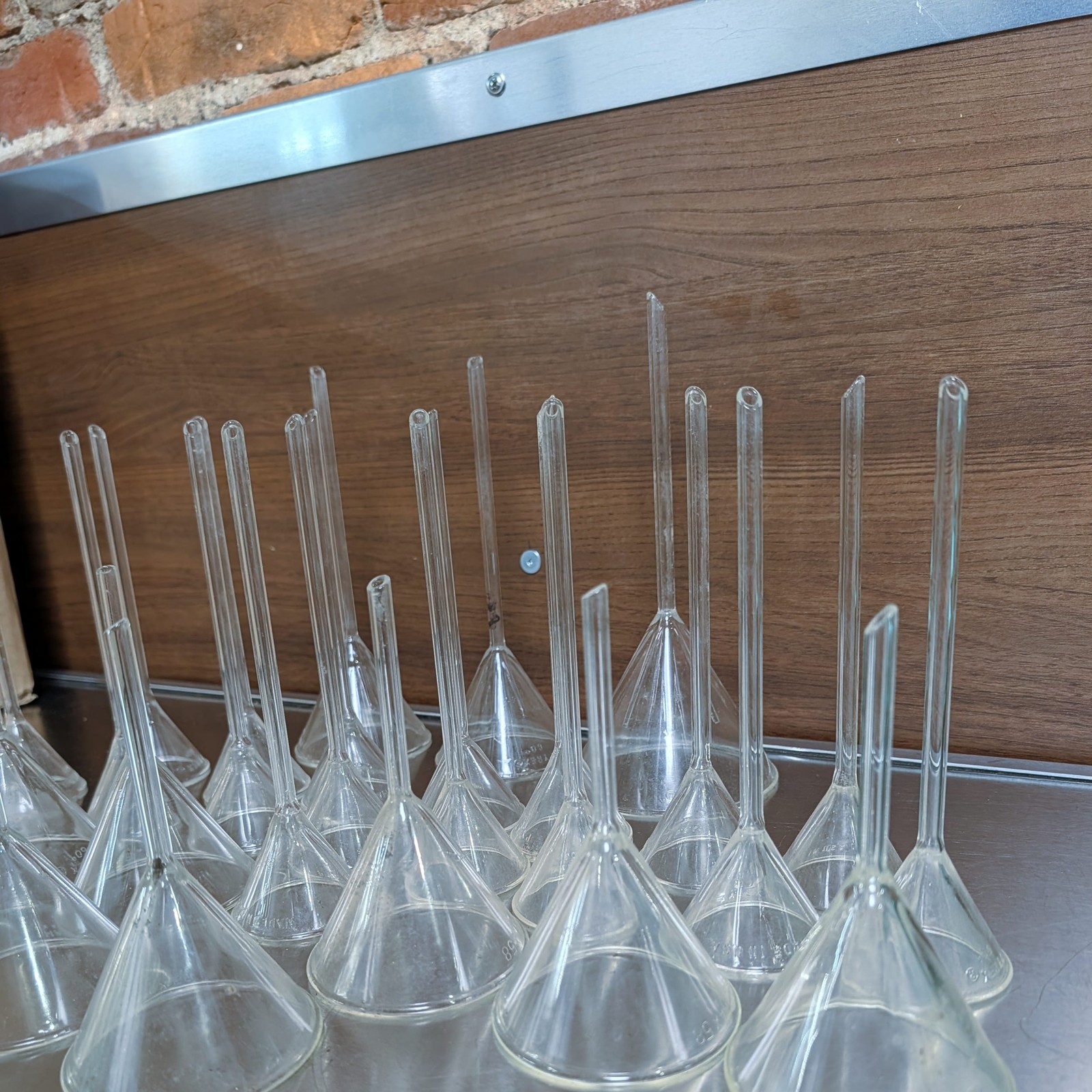 PYREX GLASS Lab FUNNEL 60 DEGREE With Stems From 5.5-9.5 Inch Large Lot of
