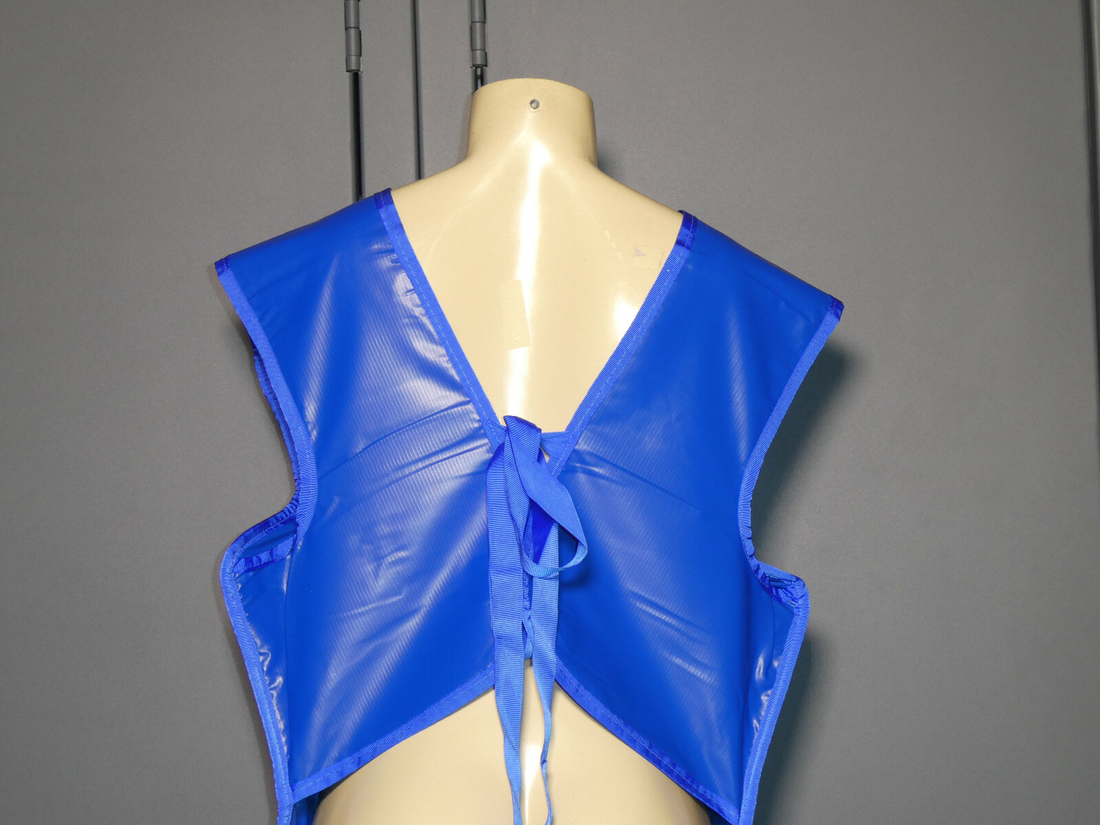 X-Ray Front Protection Apron Size Adult Unisex Large Tie Closure Blue 42″ x 24″